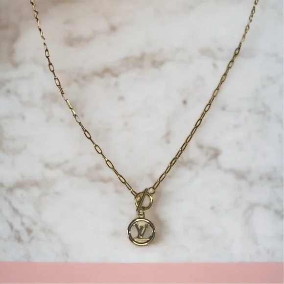 Louis Vuitton Upcycled LV charm toggle necklace - Picture 5 of 7